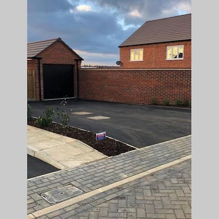 Stanton Cross 5 Persons 3 Bed Home Уелингбъро Екстериор снимка