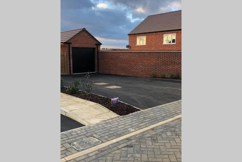 Stanton Cross 5 Persons 3 Bed Home Уелингбъро Екстериор снимка