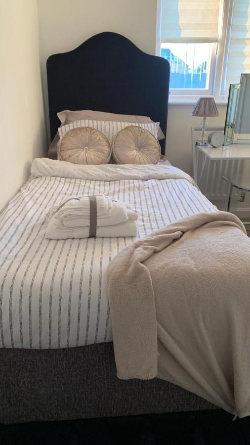 Stanton Cross 5 Persons 3 Bed Home Уелингбъро Екстериор снимка