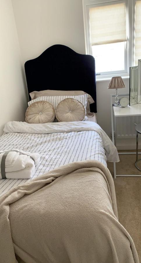 Stanton Cross 5 Persons 3 Bed Home Уелингбъро Екстериор снимка